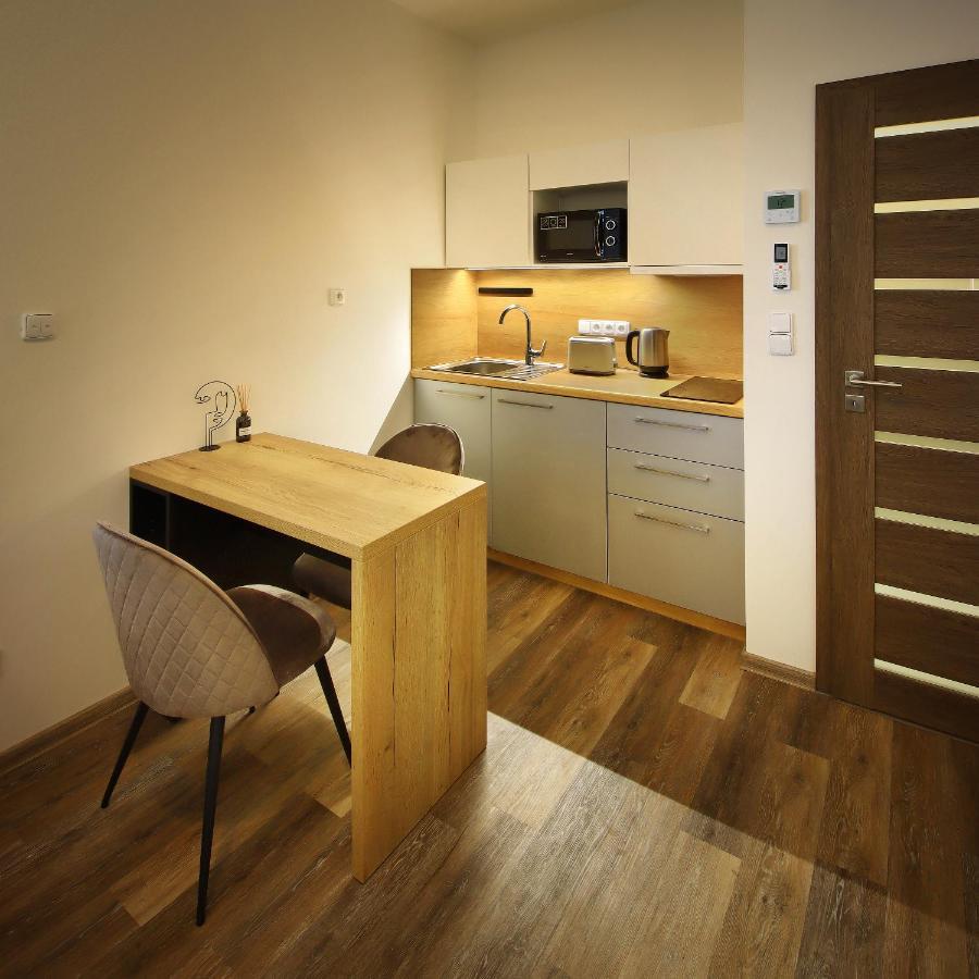 Apartmany Aswa Breclav Bagian luar foto