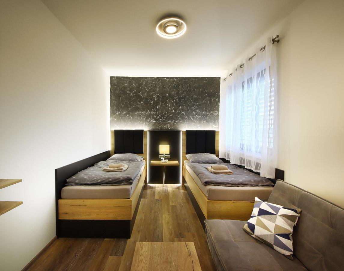 Apartmany Aswa Breclav Bagian luar foto